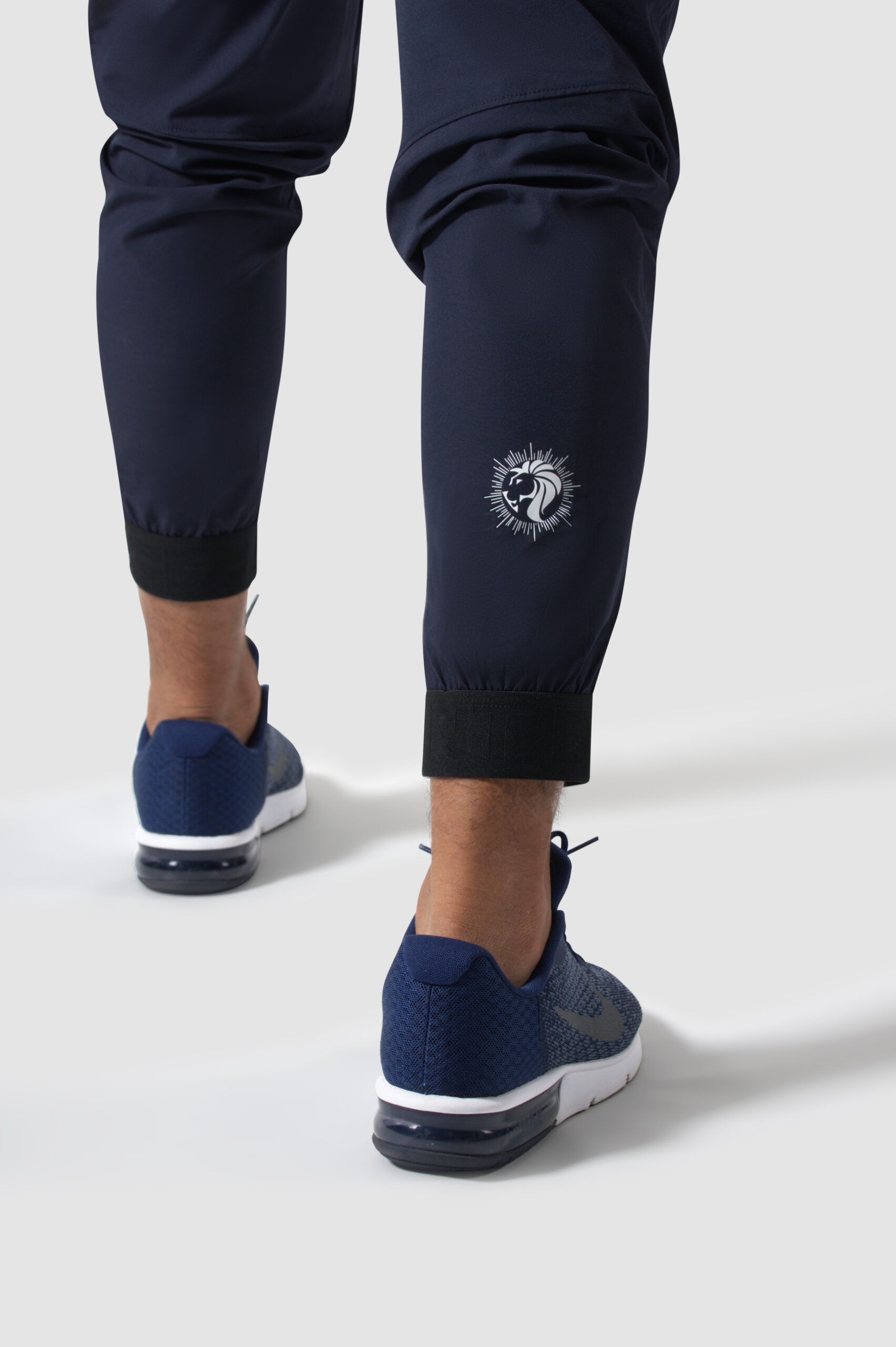 ethicsgymwear-heren-jogger-trainingsbroek-blauw(3) Heren sport jogger met ademend materiaal
